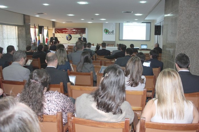 seminario_4_20130420_1159391240