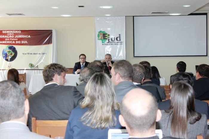 seminario_4_20130420_1846391049